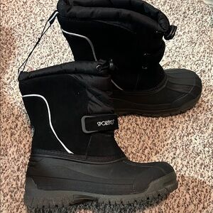 New Sporto  Black Winter Boots